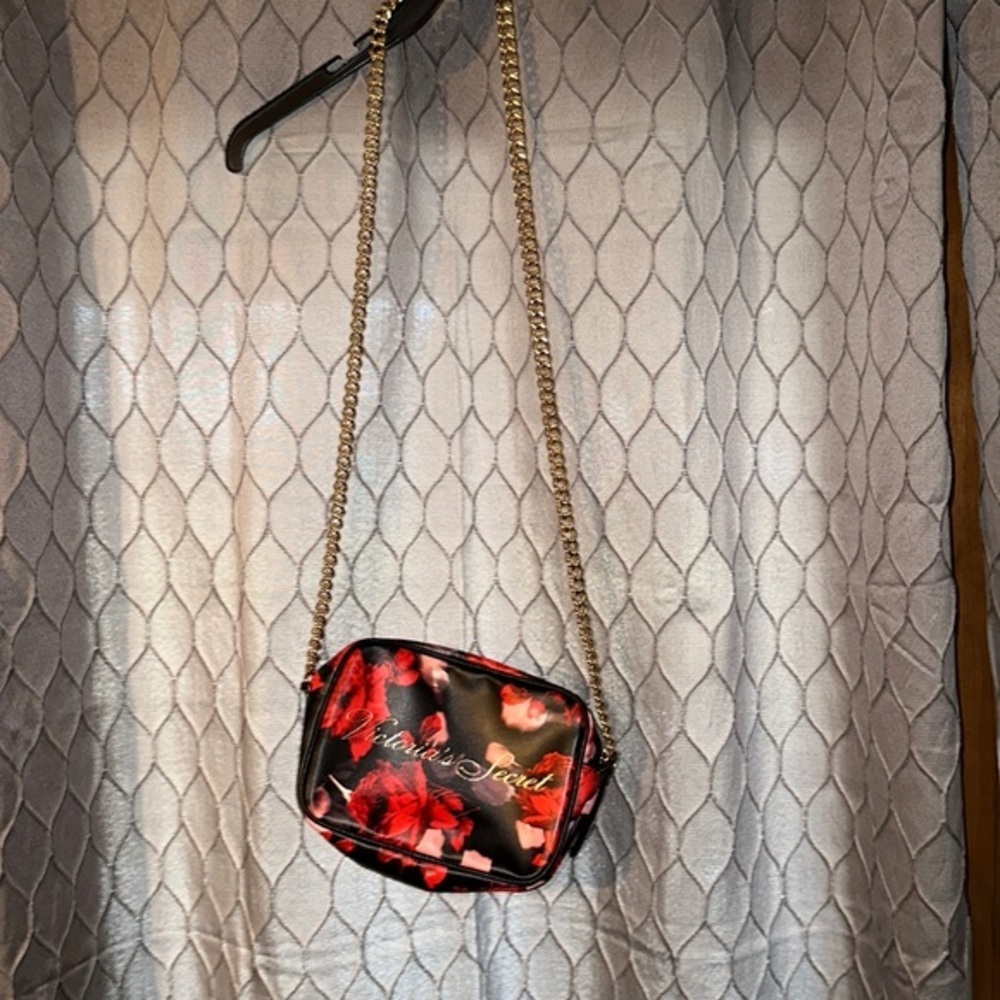 Victoria’s Secret crossbody